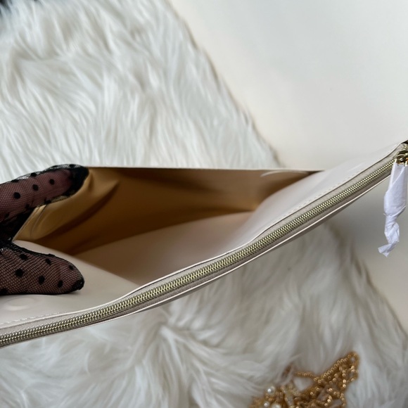 Dior cosmetic pouch in blush color with free unbranded chain and charm - Picture 5 of 6